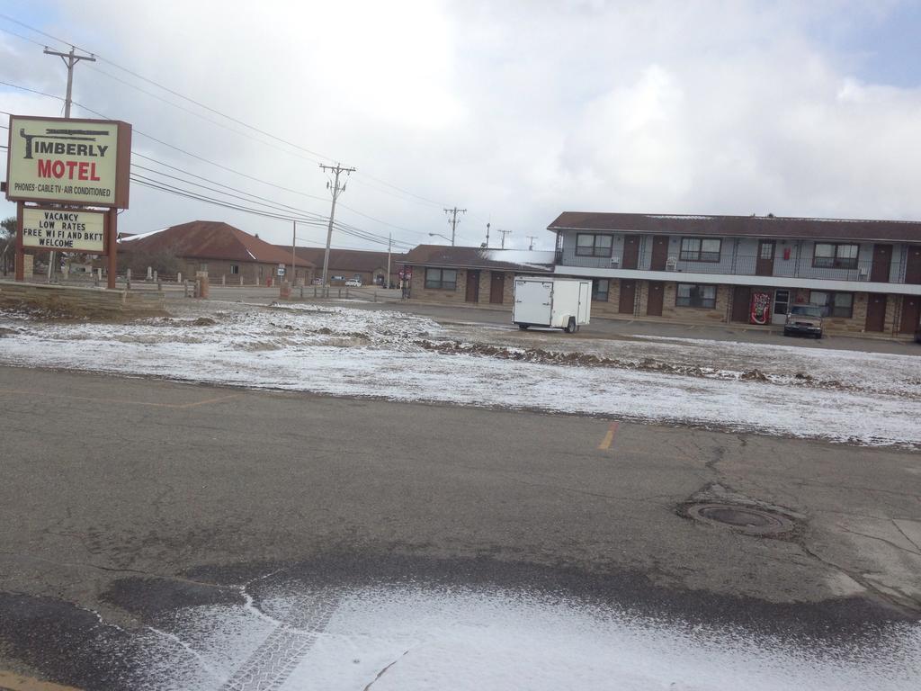 Timberly Motel Гейлорд Екстериор снимка