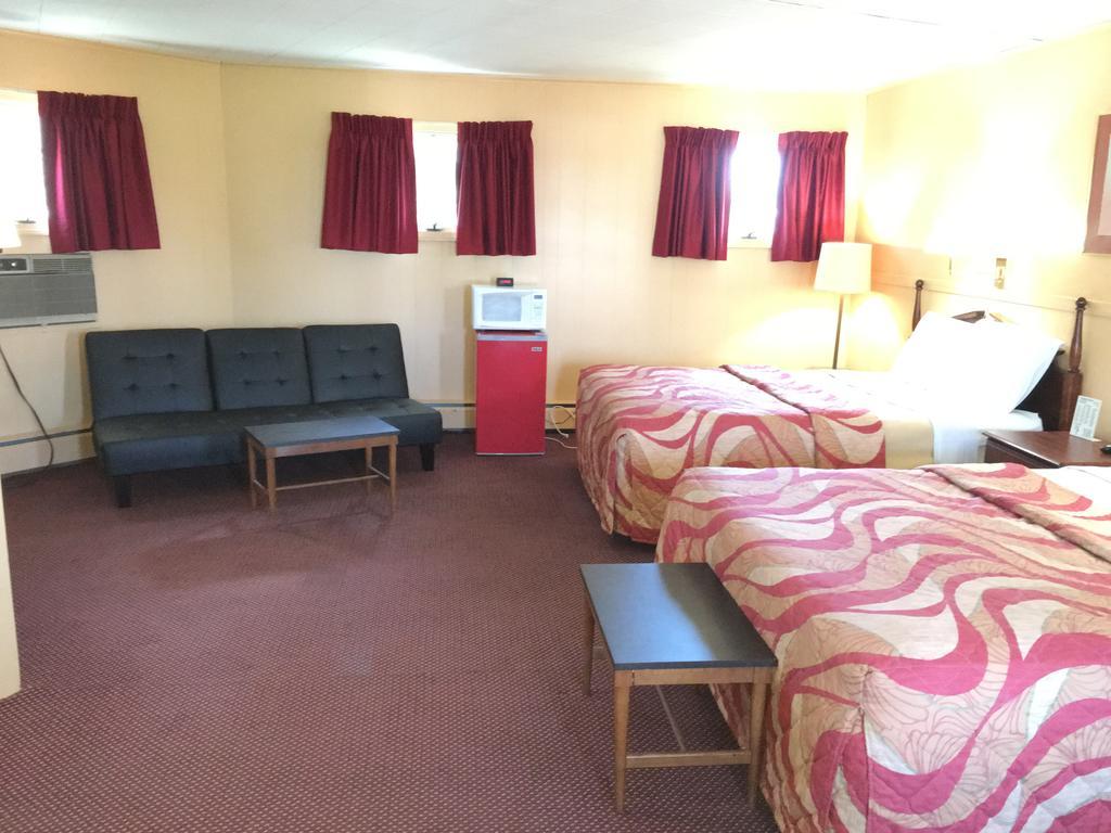 Timberly Motel Гейлорд Екстериор снимка