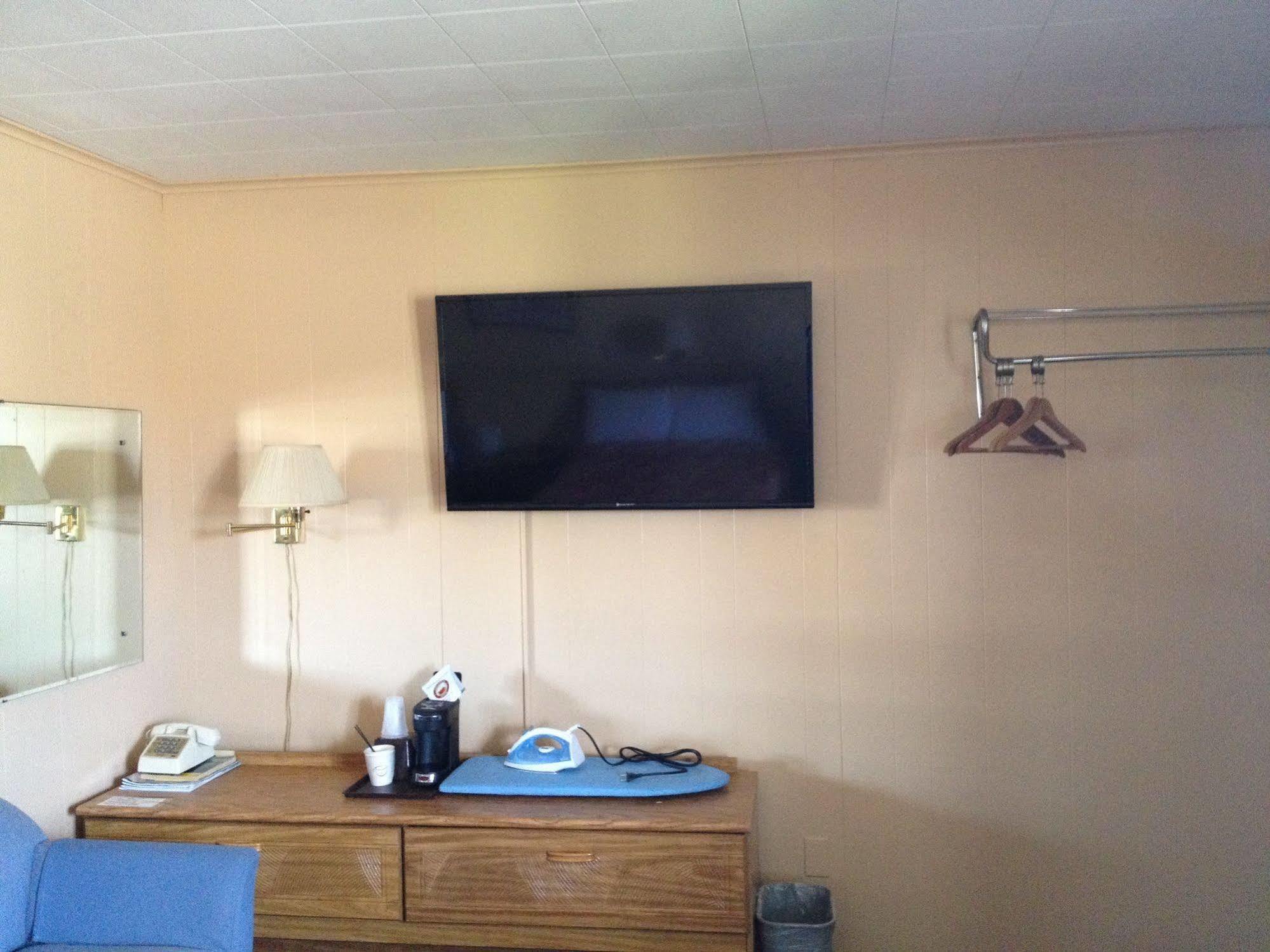 Timberly Motel Гейлорд Екстериор снимка