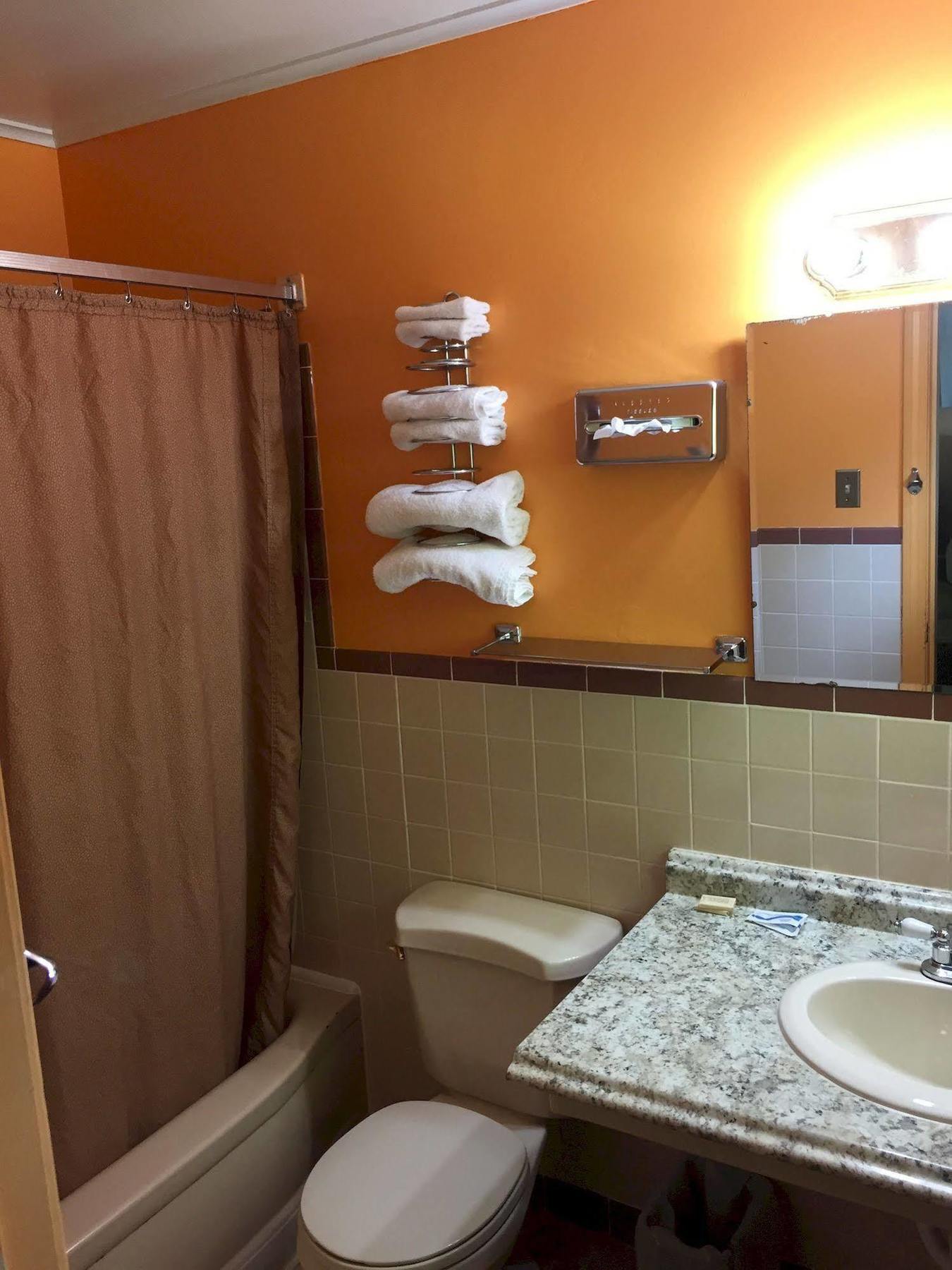 Timberly Motel Гейлорд Екстериор снимка
